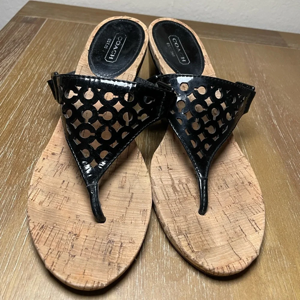Coach Brookk Black Patent Leather Cork Wedge Sandals Signature Logo Size 7.5B